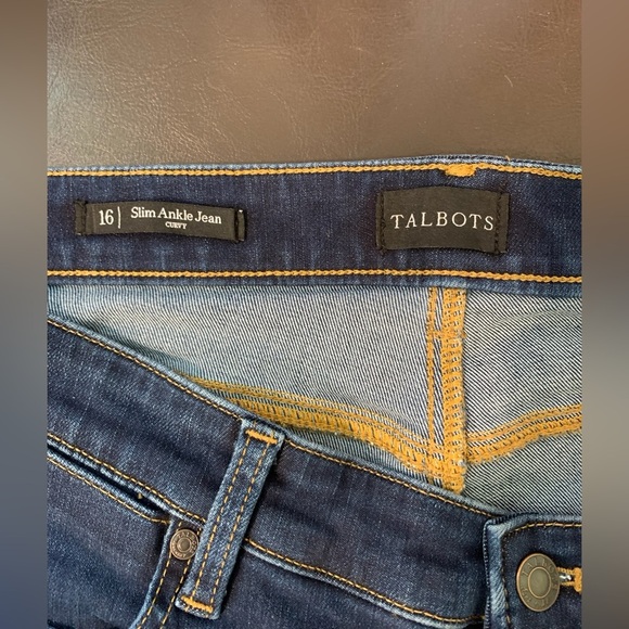 Talbots Women’s Slim Ankle Jean,  93% Cotton, Zip Fly w/Metal Button; Size 16 - Picture 2 of 7